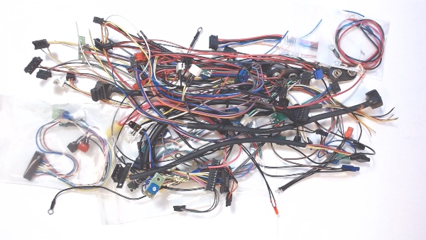 WIRE HARNESS ASSORTMENT / MOSTLY PS2 5V / FOR THE HOBBYIST OR SERVICE TECH / NOT RETURNABLE