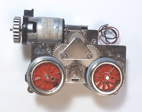 MOTOR BLOCK / COMPLETE / CONTEMPORARY / PS 2 / RED SPOKED CENTERS / REFURBISHED / NO WEAR / TINPLATE O GAUGE 249 , 262