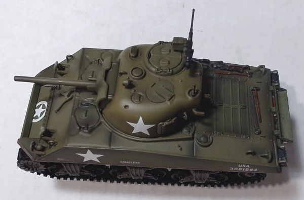 VEHICLE / M4 SHERMAN TANK / GREEN / LATE WWII / $5.00 ADDITIONAL SHIPPING