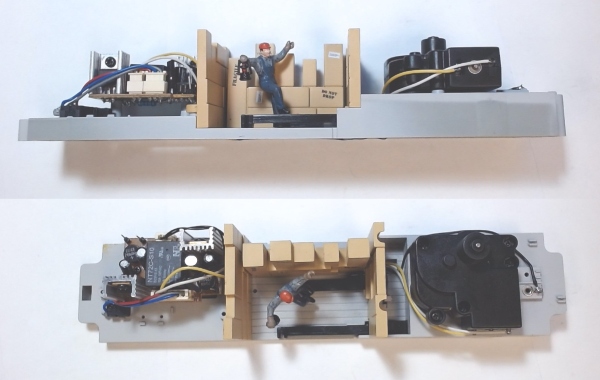 INTERIOR OPERATING ASSEMBLY / RAILKING OPERATING BOX CAR W/SIGNALMAN / NOS